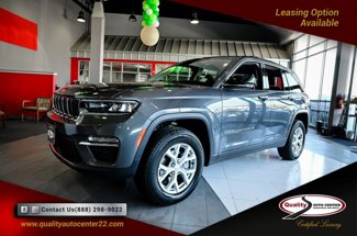 Used 2023 Jeep Grand Cherokee Limited image 1