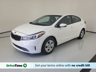 Used 2017 Kia Forte LX image 1