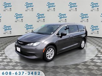 Used 2023 Chrysler Voyager LX image 1
