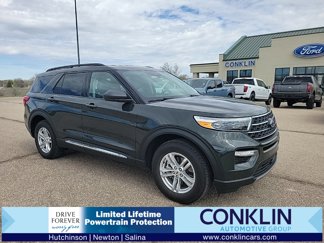 Used 2022 Ford Explorer XLT w/ Equipment Group 202A image 1