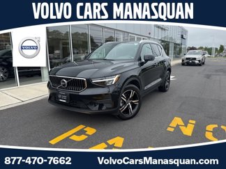 Certified 2025 Volvo XC40 B5 Core image 1