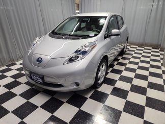 Used 2015 Nissan Leaf SV w/ LED & Quick Charge Package image 1