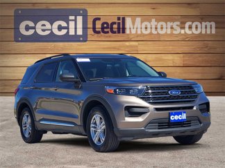 Used 2021 Ford Explorer XLT image 1