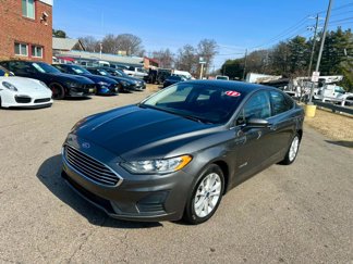 Used 2019 Ford Fusion SE image 1