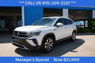 Used 2024 Volkswagen Taos SE image 1