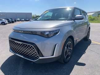 Used 2024 Kia Soul EX image 1