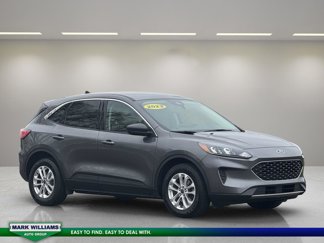 Used 2022 Ford Escape SE w/ Cold Weather Package image 1