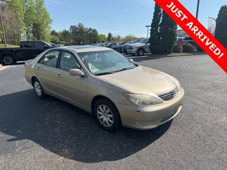 Used 2005 Toyota Camry XLE image 1