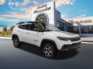 Used 2022 Jeep Compass Trailhawk w/ Trailhawk Elite Group image 1