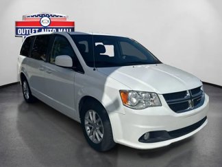 Used 2020 Dodge Grand Caravan SXT image 1