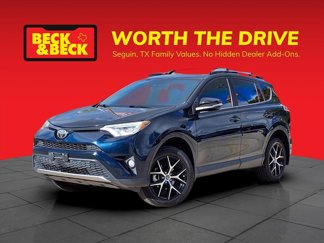 Used 2018 Toyota RAV4 SE video 1
