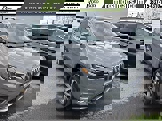 Used 2019 Jeep Cherokee Limited image 1
