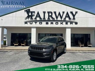 Used 2023 Jeep Grand Cherokee Limited image 1