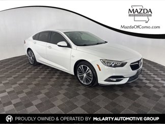 Used 2018 Buick Regal Essence image 1
