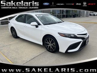 Used 2022 Toyota Camry SE image 1