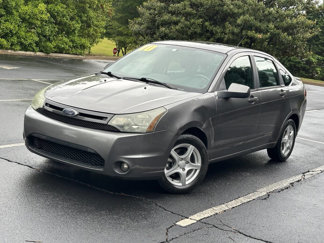 Used 2010 Ford Focus SES image 1