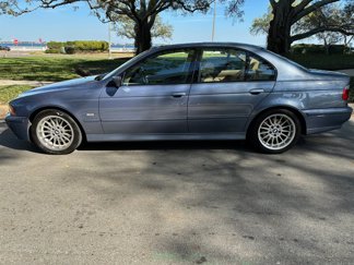 Used 2001 BMW 540i Sedan image 1