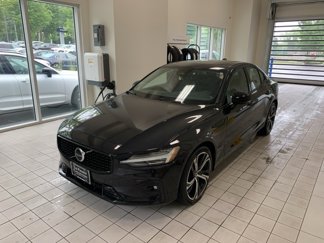 Certified 2025 Volvo S60 B5 Plus image 1