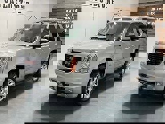 Used 2012 GMC Yukon SLT w/ SLT-2 Equipment Package image 1