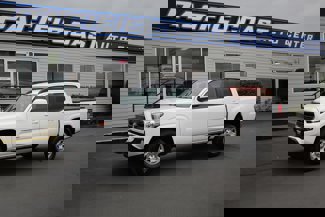 Used 2016 Toyota Tacoma SR5 image 1