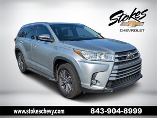 Used 2017 Toyota Highlander XLE image 1