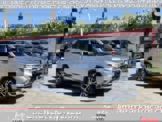 Used 2016 Mitsubishi Outlander ES image 1