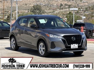 Used 2021 Nissan Kicks S image 1
