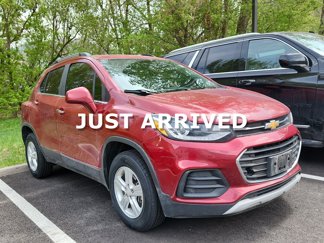 Used 2019 Chevrolet Trax LT w/ LT Convenience Package image 1