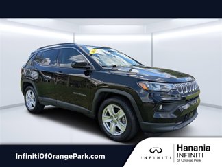 Used 2022 Jeep Compass Latitude image 1