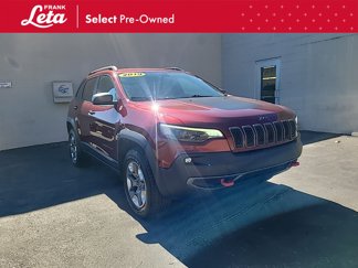 Used 2019 Jeep Cherokee Trailhawk w/ Cold Weather Group image 1
