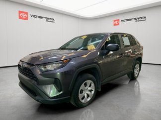 Used 2022 Toyota RAV4 LE image 1