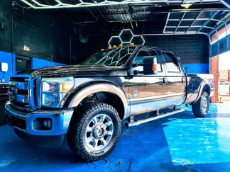 Used 2015 Ford F350 Lariat w/ Lariat Interior Package image 1