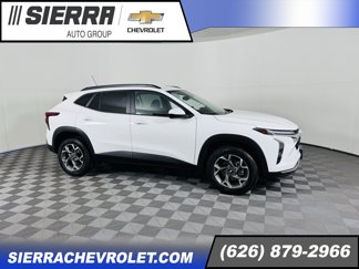 Used 2024 Chevrolet Trax RS image 1