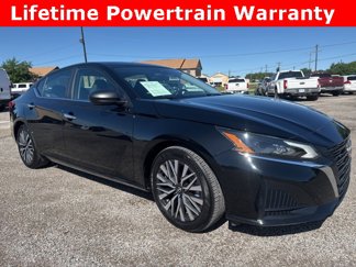 Used 2024 Nissan Altima 2.5 SV image 1