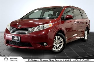 Used 2017 Toyota Sienna XLE image 1