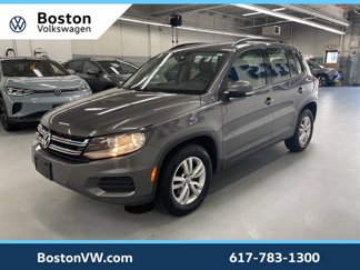 Used 2016 Volkswagen Tiguan S image 1
