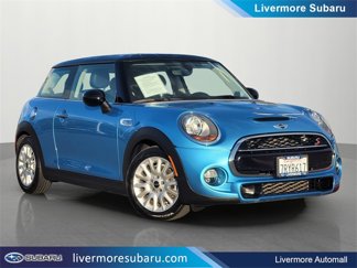 Used 2016 MINI Cooper S image 1