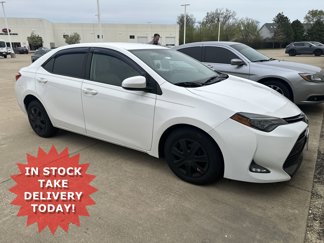 Used 2019 Toyota Corolla LE image 1