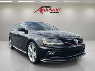 Used 2017 Volkswagen Jetta GLI image 1