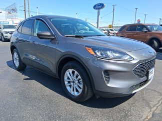 Used 2022 Ford Escape SE image 1