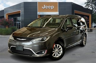 Used 2019 Chrysler Pacifica Touring-L image 1
