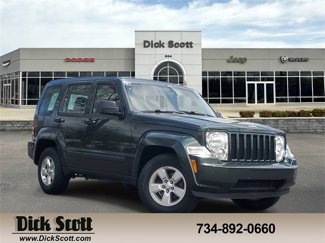 Used 2011 Jeep Liberty Sport image 1