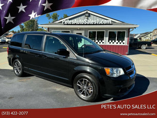 Used 2017 Dodge Grand Caravan SXT image 1