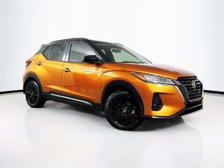 Used 2021 Nissan Kicks SR image 1