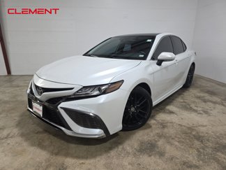 Used 2021 Toyota Camry XSE image 1