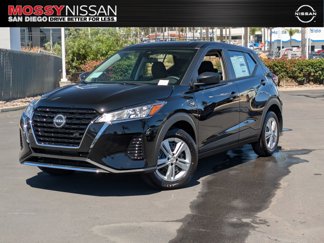 New 2025 Nissan Kicks Play S image 1
