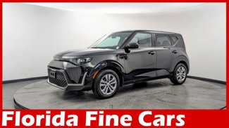 Used 2023 Kia Soul LX image 1