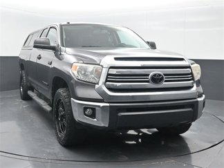 Used 2017 Toyota Tundra SR5 image 1