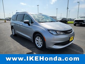 Used 2021 Chrysler Voyager Lxi image 1