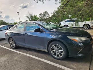 Used 2016 Toyota Camry XLE image 1